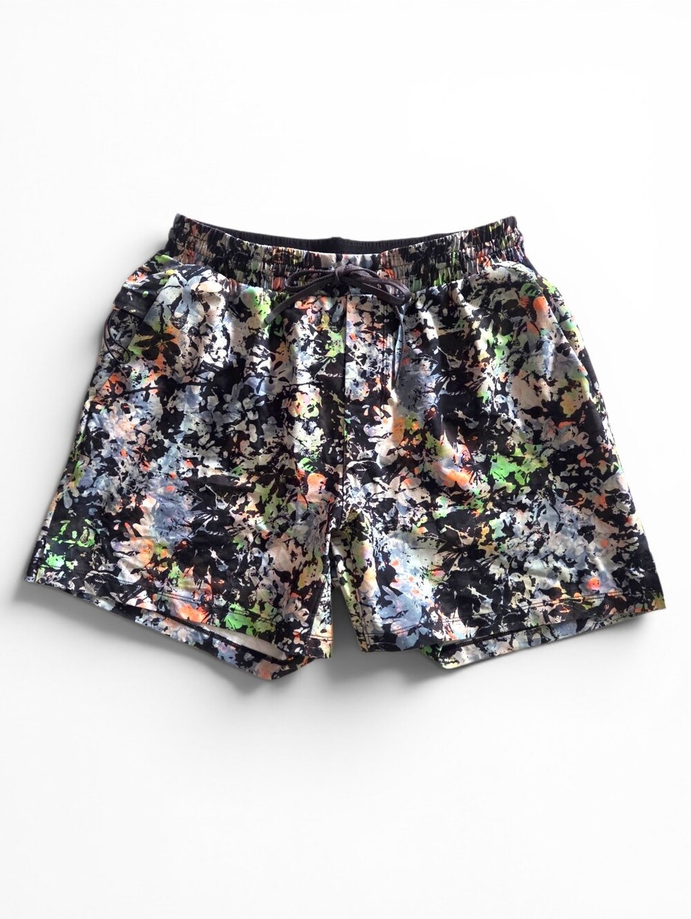 LULULEMON Pool Shorts 5" Swim Trunks Floral Abstract Quick Dry Lined Beach